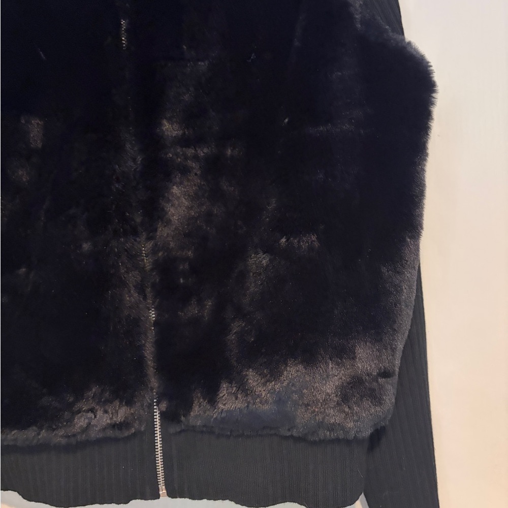 Black Faux Fur Women's Jacket - Picture 3 of 6